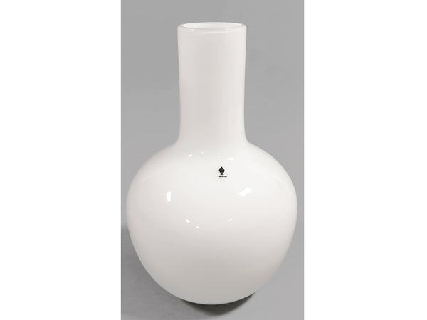A lattimo glass vase of "Cinesi opachi" serie. Signed Venini Italia '84