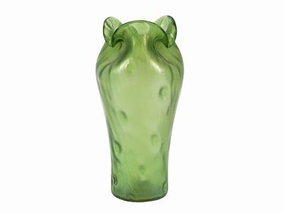 Vaso Loetz in Vetro Iridescente Verde
