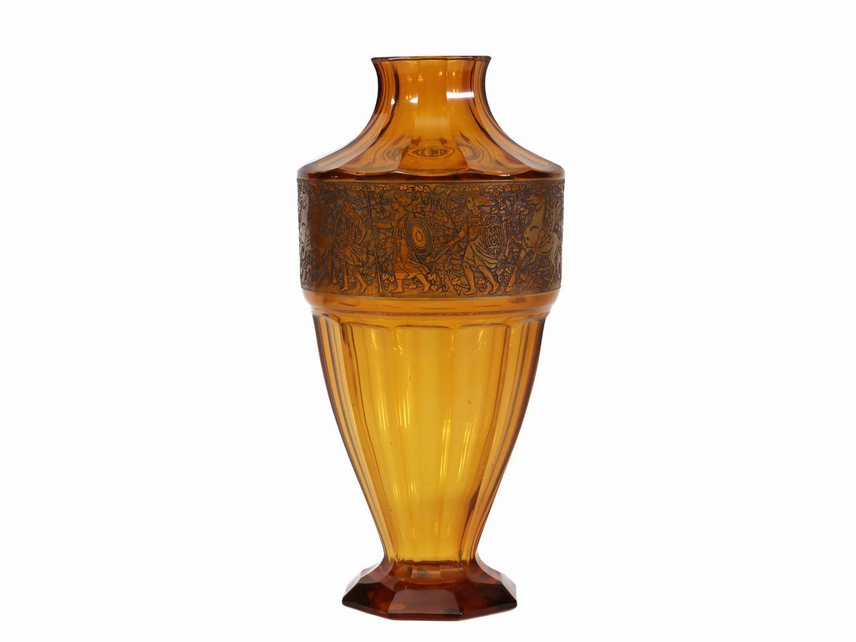 Vaso Moser in Cristallo Giallo Ocra