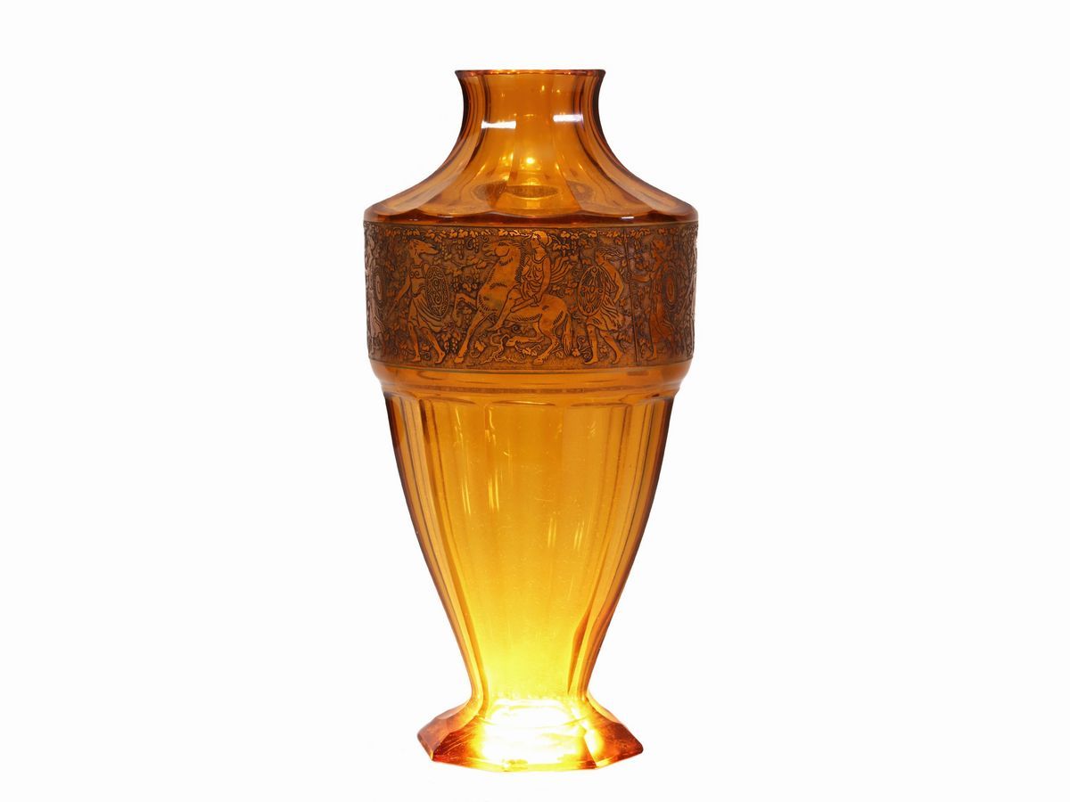 Vaso Moser in Cristallo Giallo Ocra