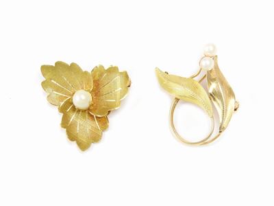 Due Spille in Oro Giallo con Perle Coltivate