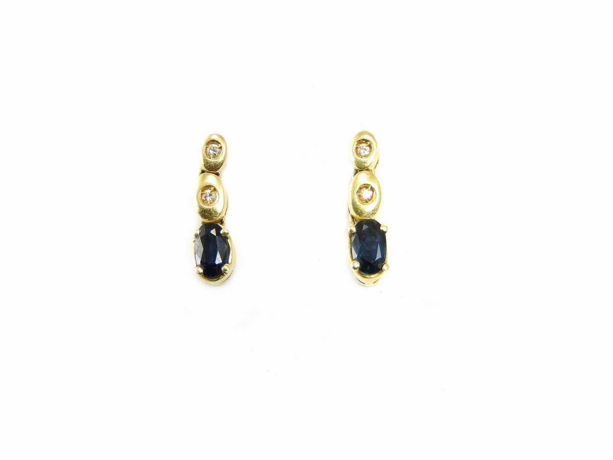 Demi Parure Anello e Orecchini in Oro Giallo con Diamanti e Zaffiri