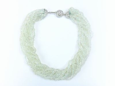Collana di Undici Fili di Cristallo di Rocca con Fermezza in Oro Bianco