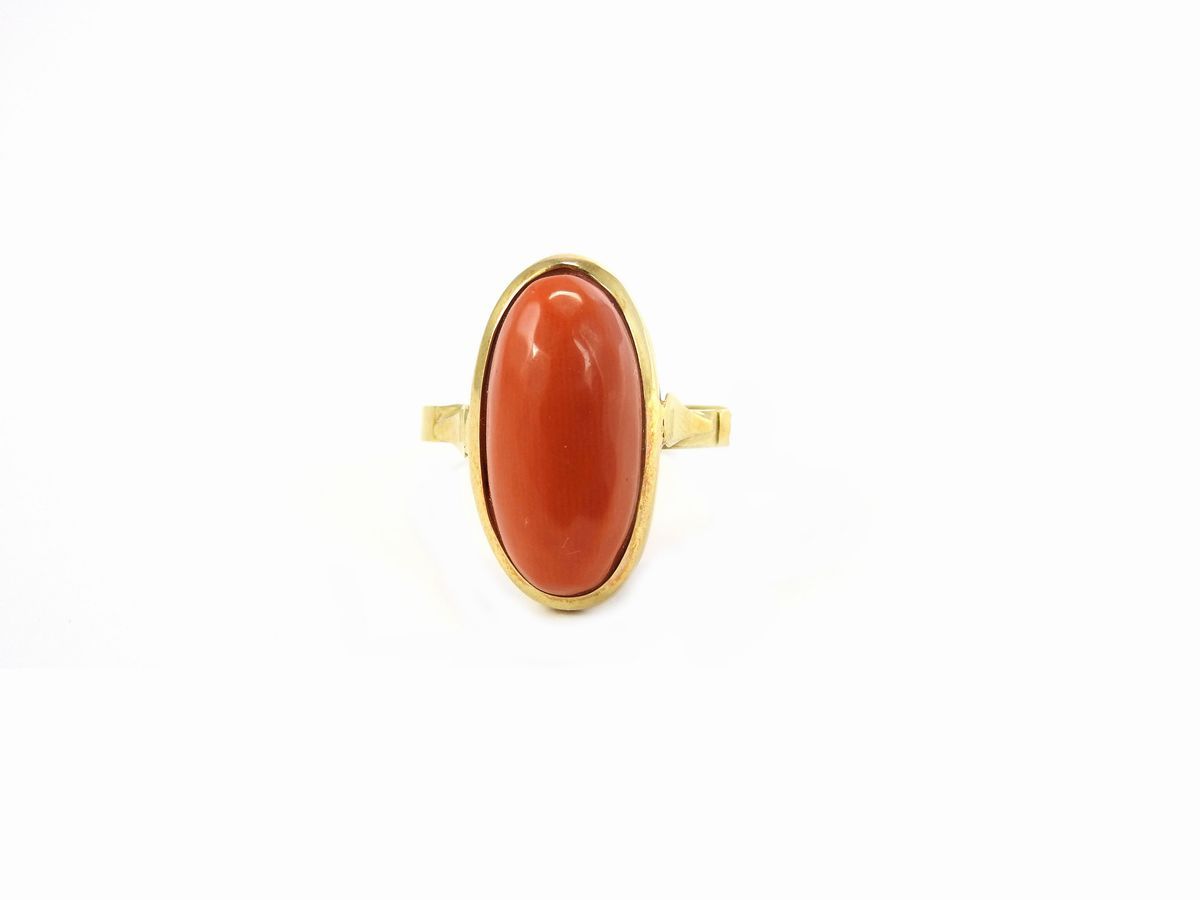 Demi Parure Collana e Anello in Oro Giallo con Corallo Rosso Arancio