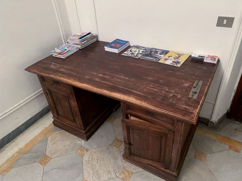 Scrivania a Banco in Legno Tenero