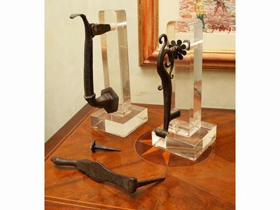 Tre Antichi Batacchi in Bronzo
