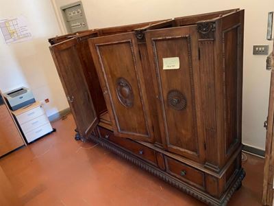 Armadio Realizzato in Stile Neorinascimentale