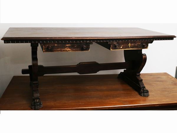 Tavolino basso iin legno tenero  - Asta Arredi da Palazzo Compagni a Firenze - Maison Bibelot - Casa d'Aste Firenze - Milano