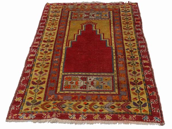 A prayer Melas Anatolic carpet  (20th century)  - Auction Furniture from Compagni Palace in Florence - Maison Bibelot - Casa d'Aste Firenze - Milano