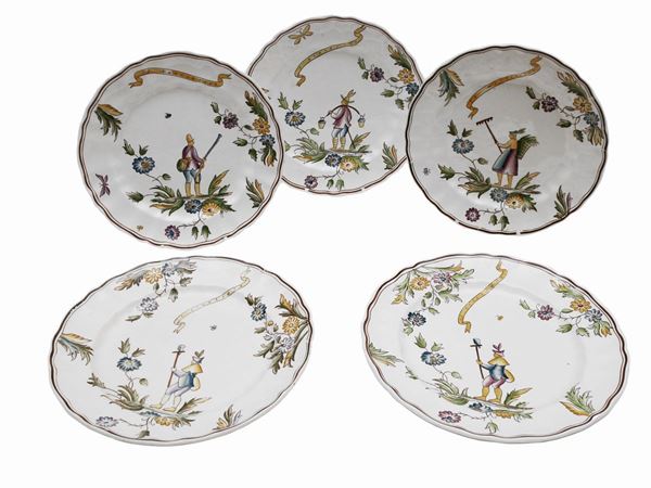 Serie di cinque piatti in ceramica, serie 'Ermione'