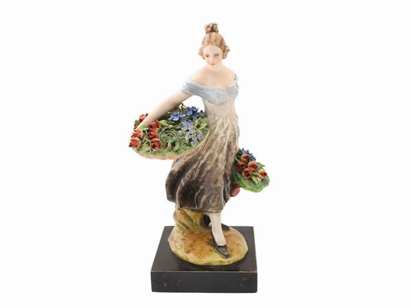 Guido Cacciapuoti : Terracotta lady with flowers  ((1892-1953))  - Auction The florentine house of a milanese collector: important glasses, objects of art and contemporary art - Maison Bibelot - Casa d'Aste Firenze - Milano