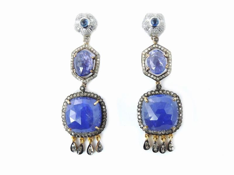 Orecchini Pendenti in Oro Bianco e Argento 925/1000 con Diamanti, Zaffiri e Tazaniti