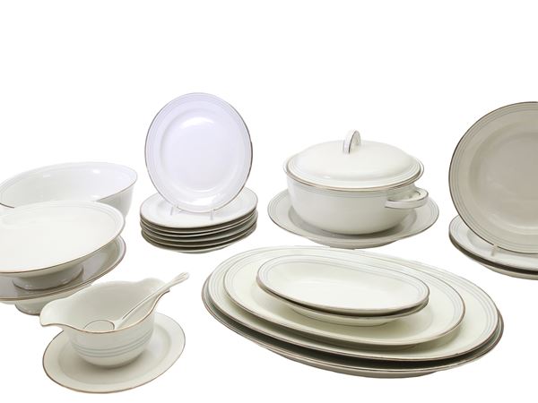 A Richard Ginori porcelain dishes set, Remo model