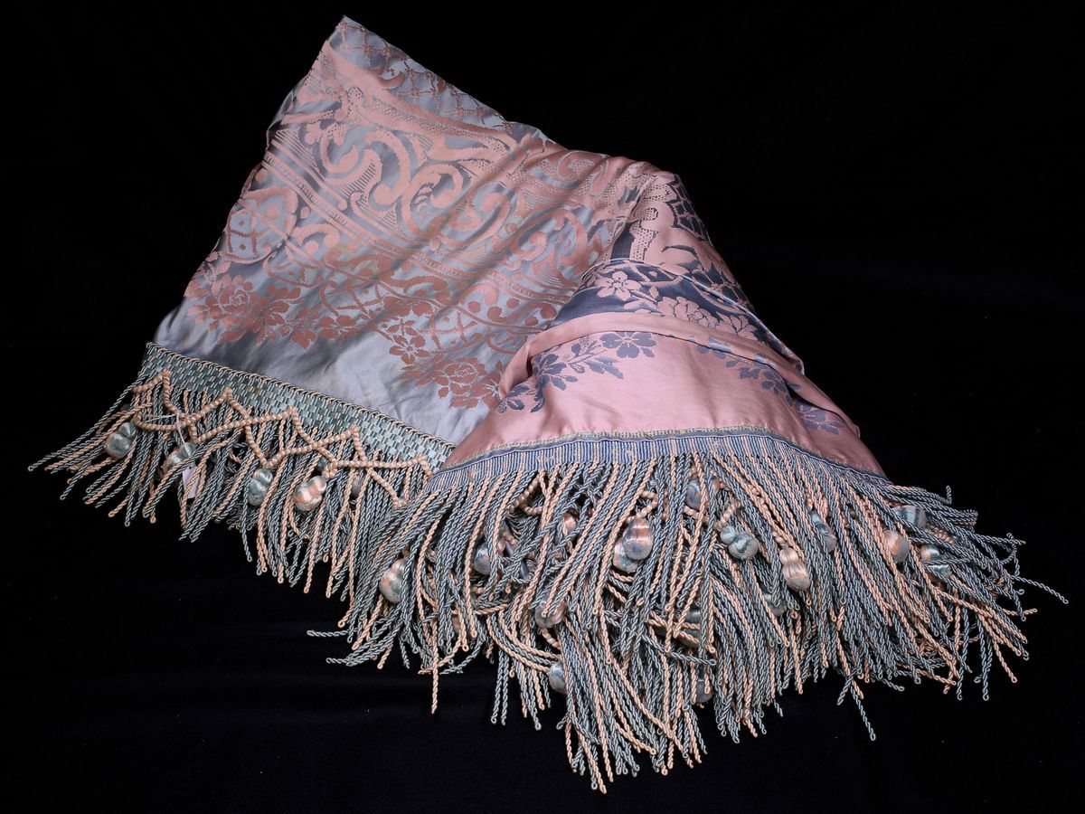 Copriletto in Seta Rosa e Azzurra
