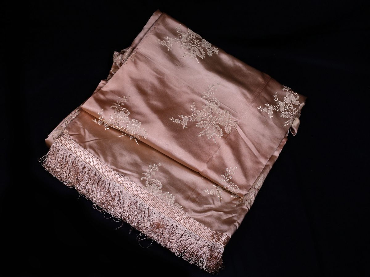 Copriletto in Seta Rosa
