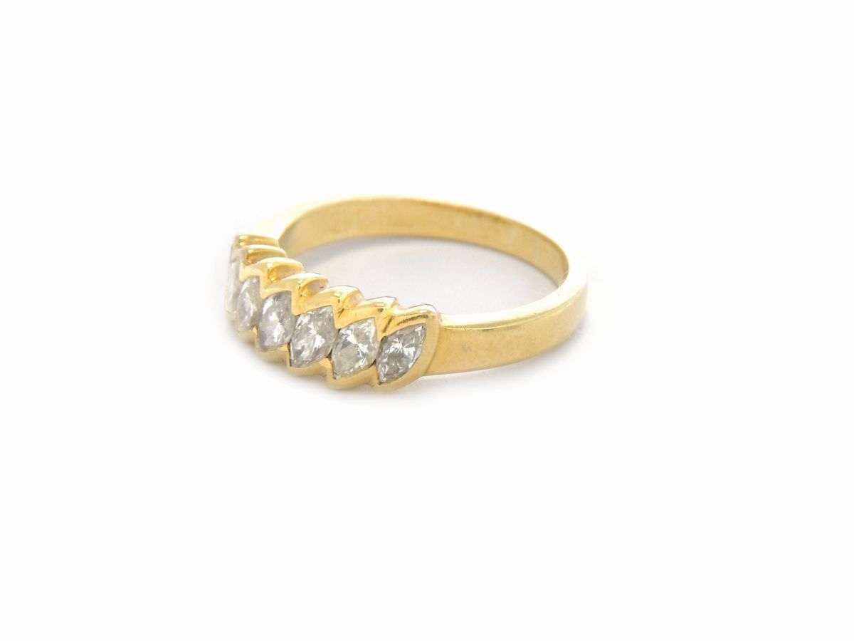 Anello Rivière in Oro Giallo con Dimanti