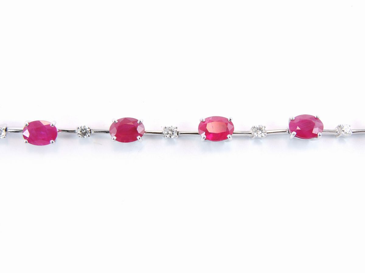 Bracciale Tennis in Oro Bianco con Diamanti e Rubini