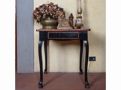 Tavolino con Piano in Noce