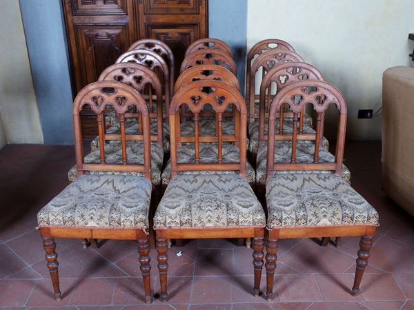 Serie di dodici sedie in ciliegio