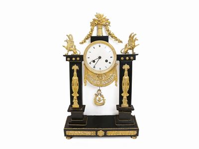 Orologio a Tempietto in Marmo Nero e Bronzo Dorato