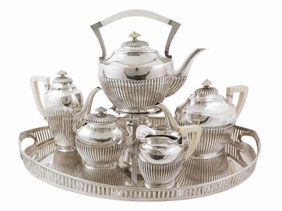 Importante Servito da Tè e Caffè in Argento
