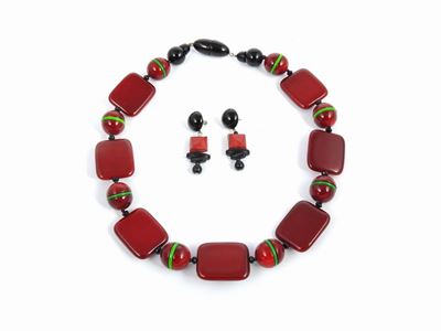 Parure in Resina Rossa e Nera
