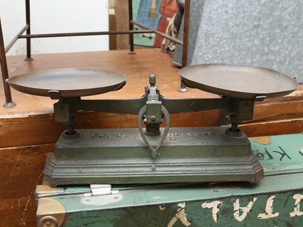 A metal scale