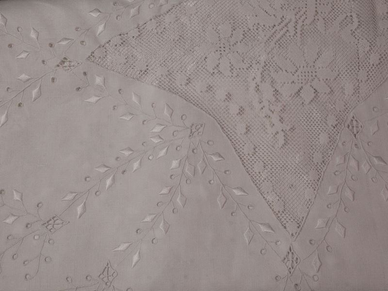 Tovaglia in Lino Bianco