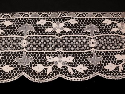 Balza Ricamata in Cotone e Tessuto in Lino