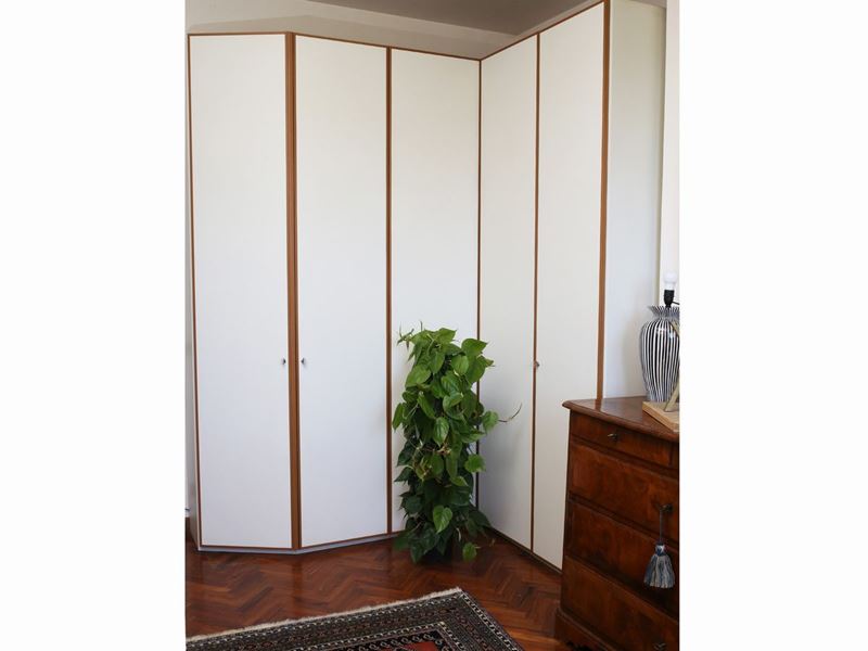 Armadio Guardaroba Angolare in Legno Laminato, Lema