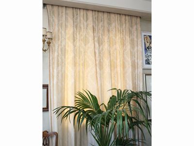 Coppia di Tende in Cotone Damascato Avorio