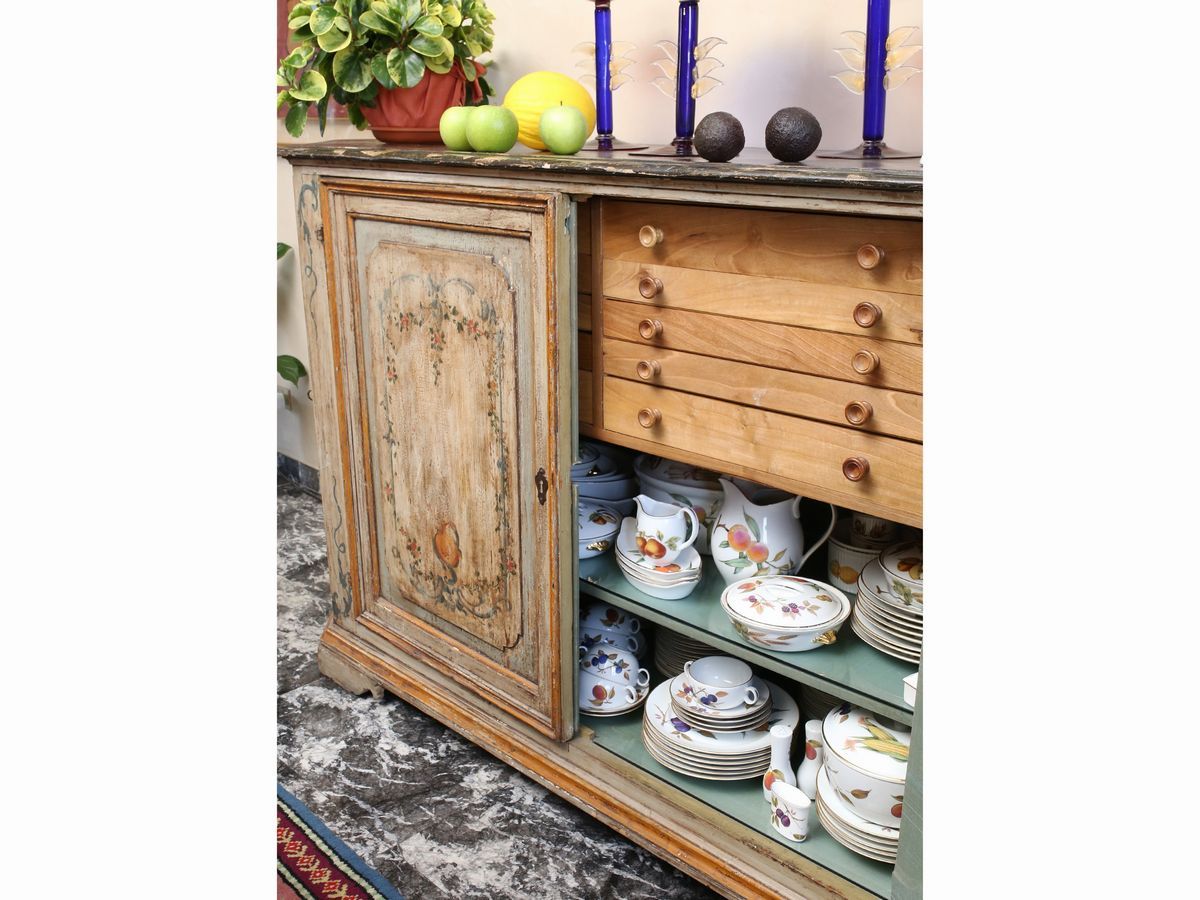 Credenza in Legno Laccato