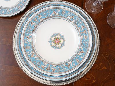 Servito di Piatti in Porcellana, Wedgwood, Modello Florentine