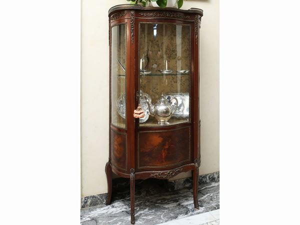A french style 'Vernis Martin' cabinet  - Auction The florentine house of a milanese collector: important glasses, objects of art and contemporary art - Maison Bibelot - Casa d'Aste Firenze - Milano