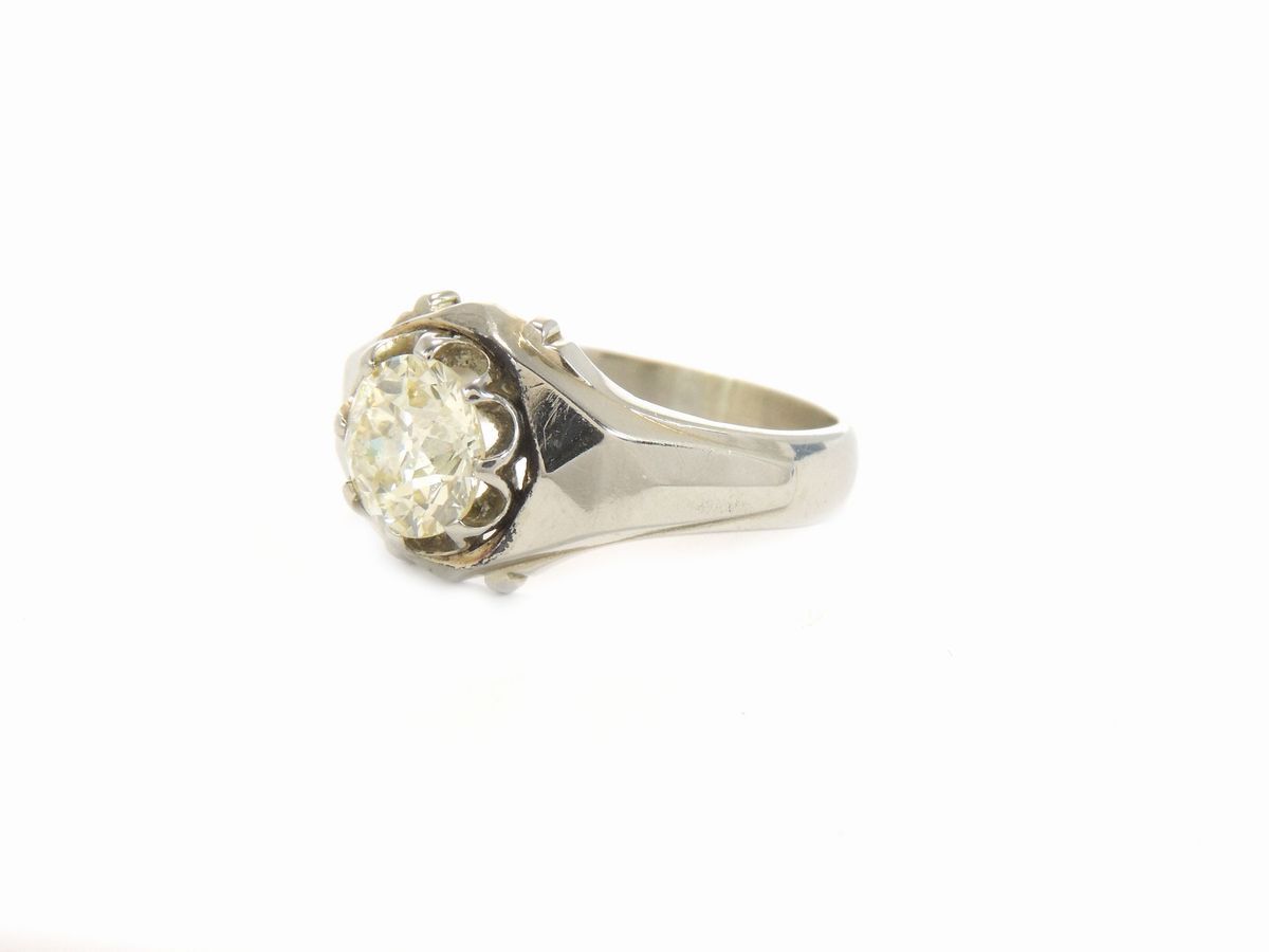 Anello Solitario in Oro Bianco con Diamante