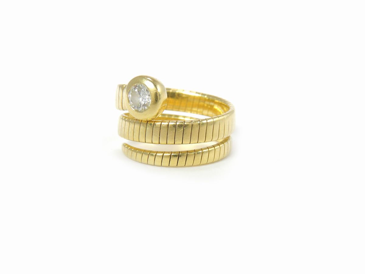 Anello Tubogas in Oro Giallo con Diamante