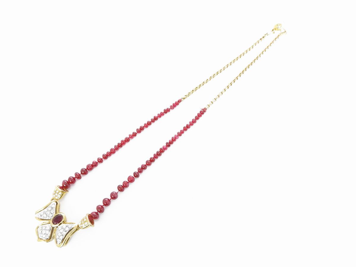 Collana in Oro Giallo con Diamanti e Rubini