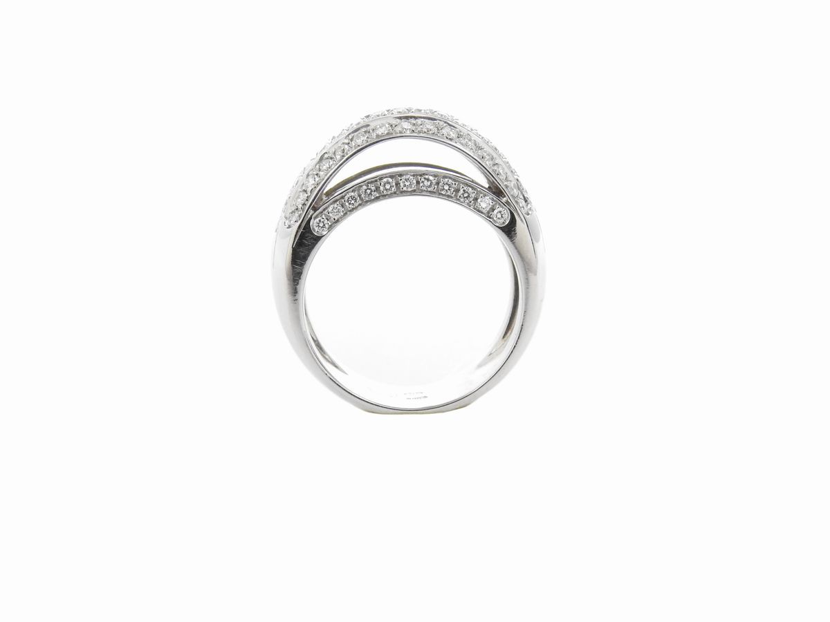 Anello a Fascia Yukiko in Oro Bianco con Diamanti
