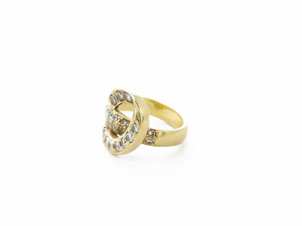Anello da Mignolo in Oro Giallo con Diamanti