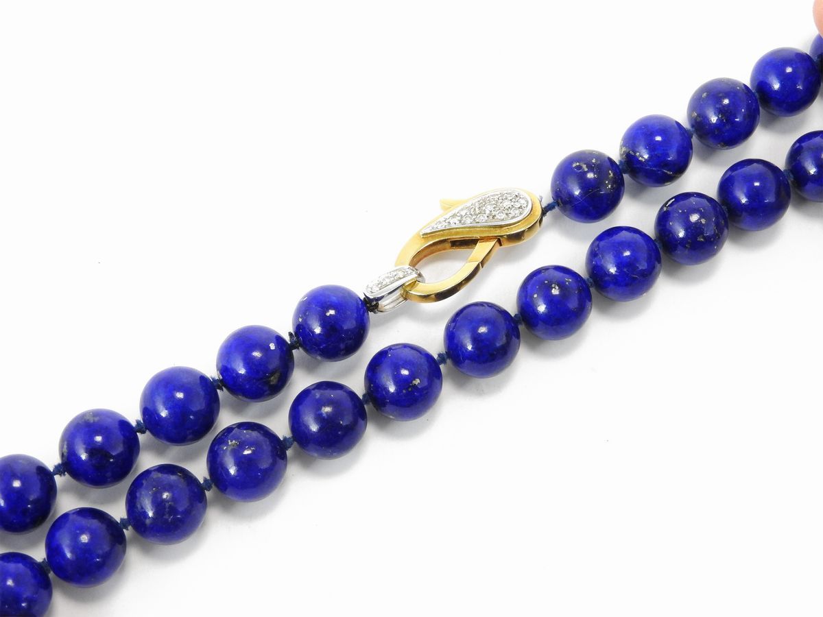 Collana in Lapislazzuli con Fermezza in Oro e Dimanti