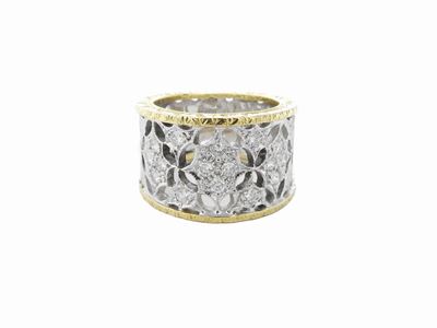 Anello a Fascia in Oro Bianco e Giallo con Diamanti,