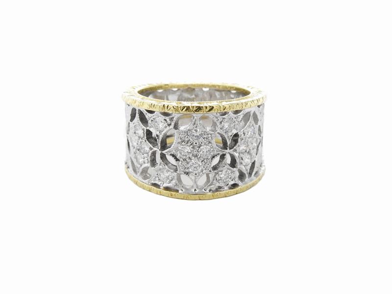 Anello a Fascia in Oro Bianco e Giallo con Diamanti,