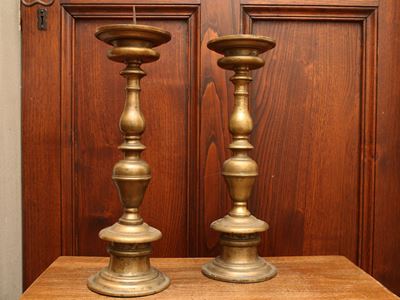 Coppia di Torciere in Bronzo