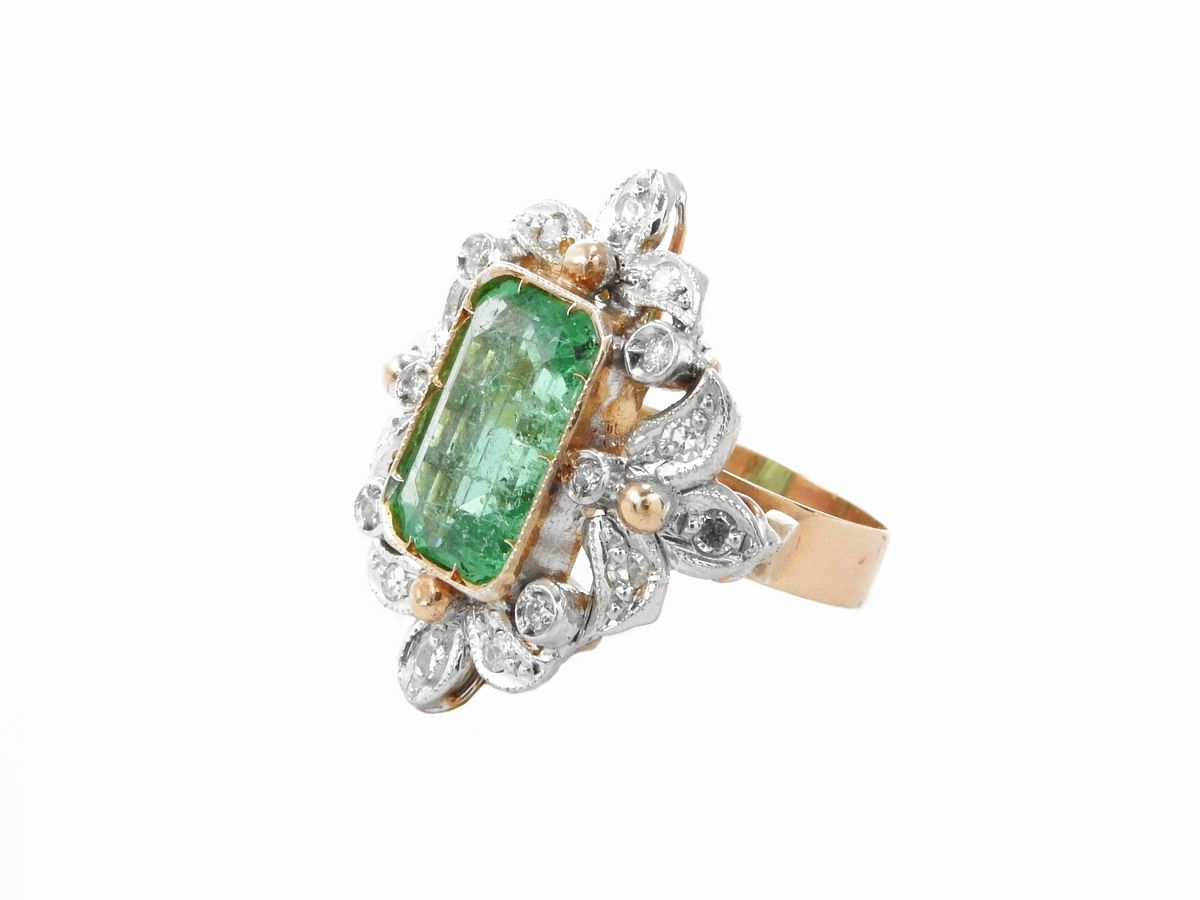 Anello in Oro Rosa a Basso Titolo e Argento con Diamanti e Smeraldo