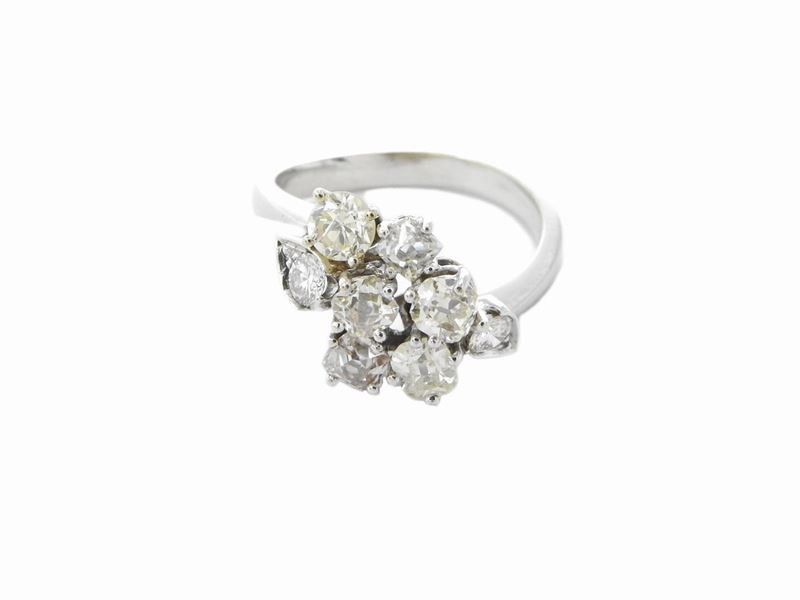 Anello in Oro Bianco con Diamanti
