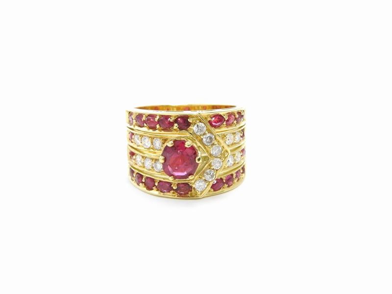 Anello a Fascia in Oro Giallo con Diamanti e Rubini