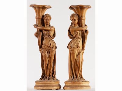 Coppia di Candelabri in Gesso Patinato a Terracotta