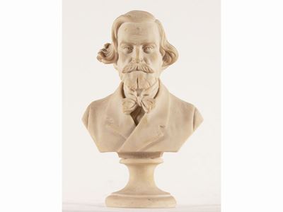 Piccolo Gruppo in Alabastro con Ritratto di Giuseppe Verdi