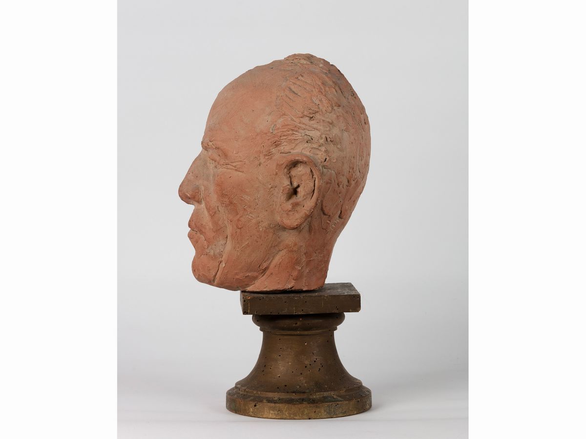 Volto in Terracotta