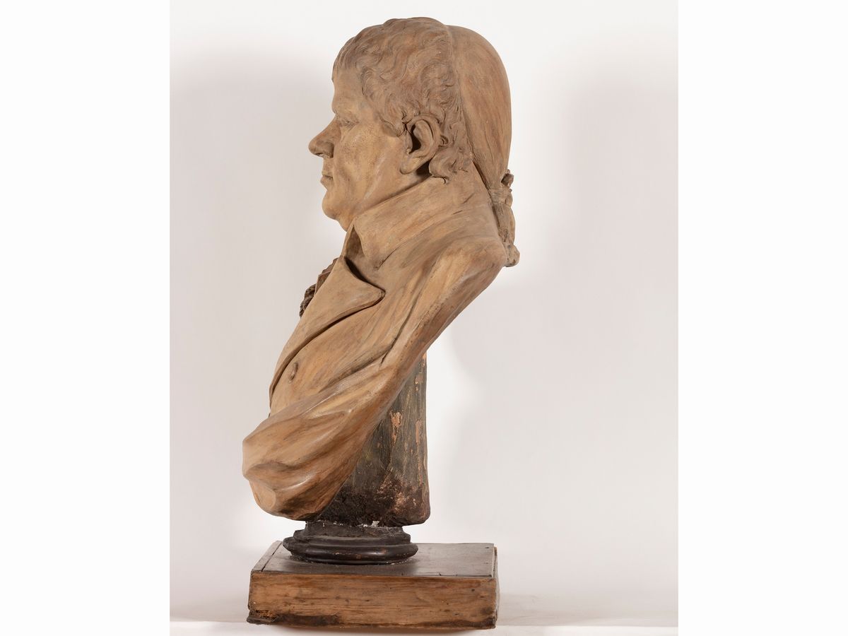 Busto D'epoca Maschile in Terracotta Patinata